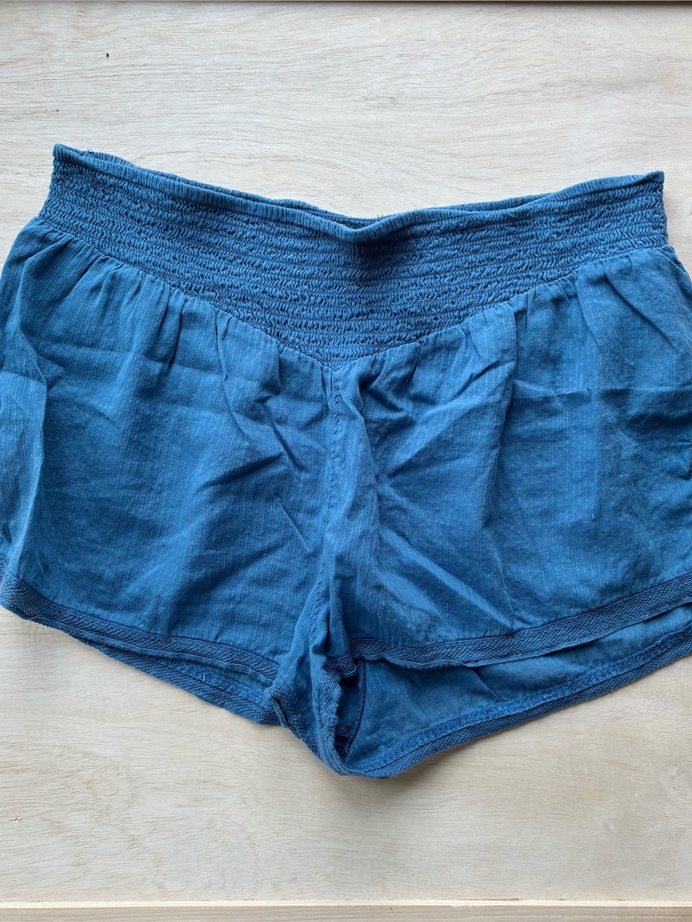 Intimately Free People Blue Eyelet Smocked Waist Scalloped Shorts
Medium